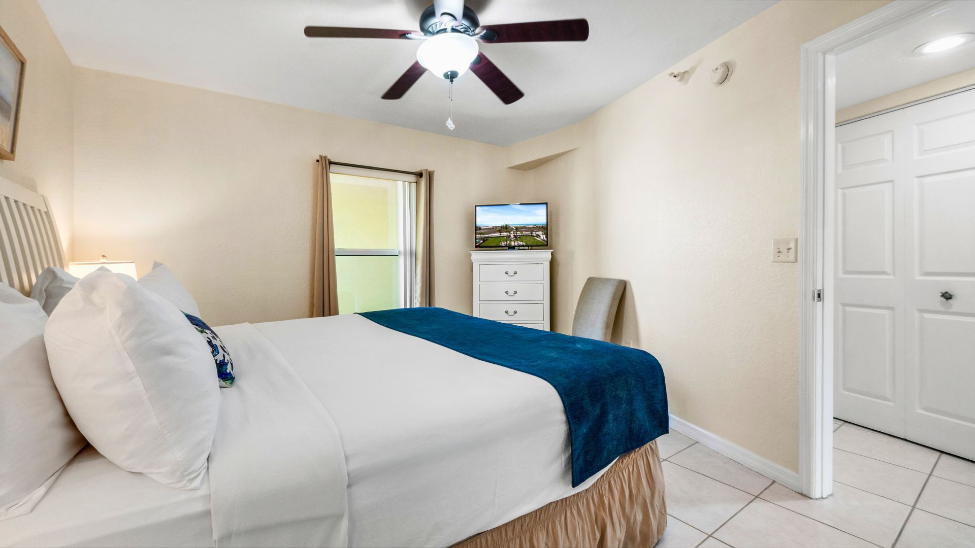 SouthBeach505Bedroom(1)