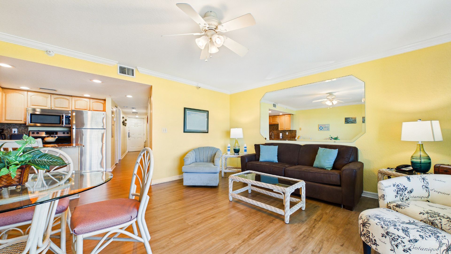 SouthBeach605LivingRoom