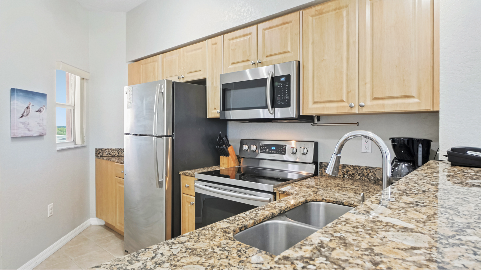 Surf Beach Room 601 Kitchen (1)