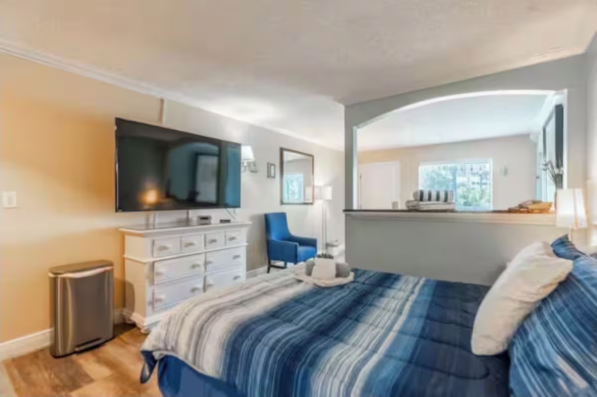 213 Sleeping Area