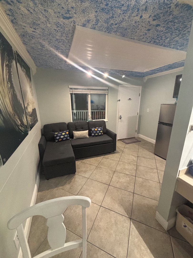 425 Kitchenette