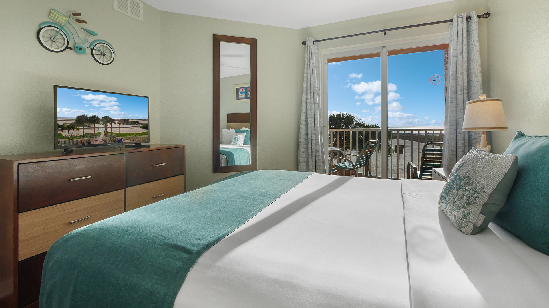 Surf Beach Room 303 Master Bedroom (2)