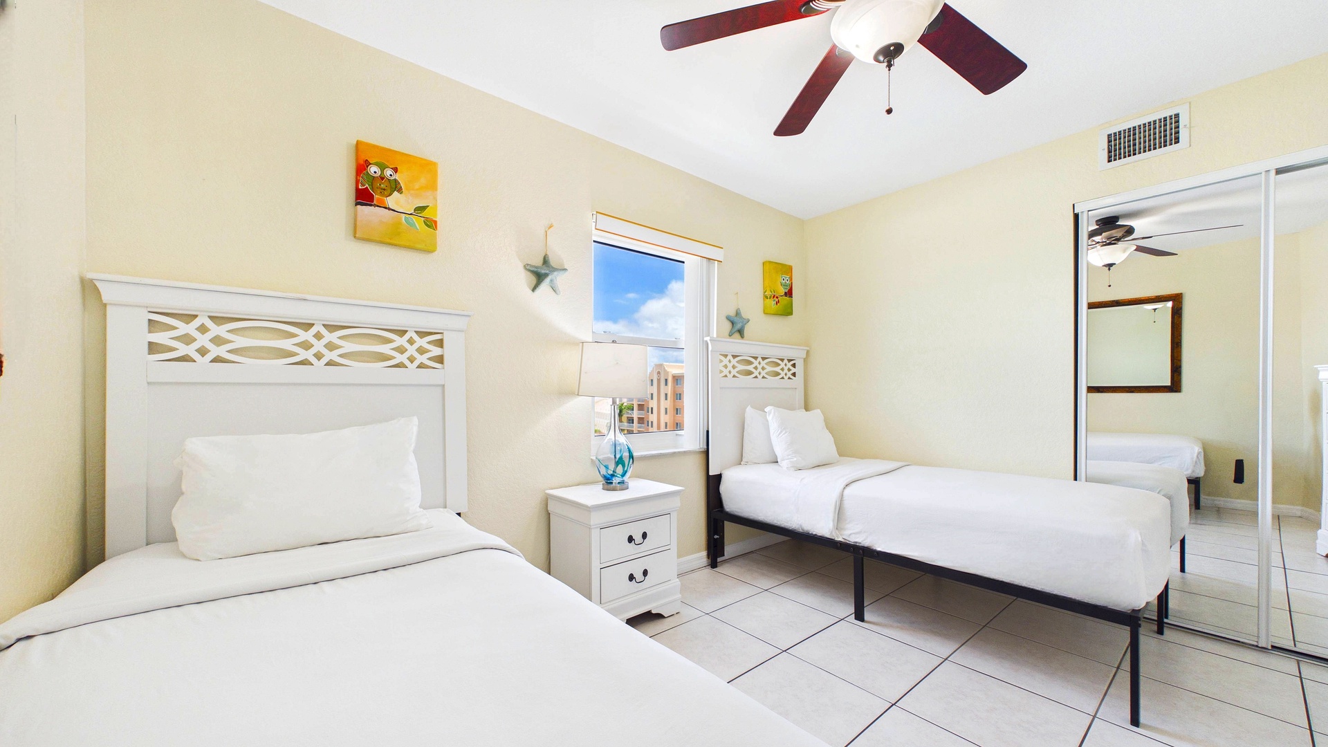 SouthBeach608GuestBedroom(1)