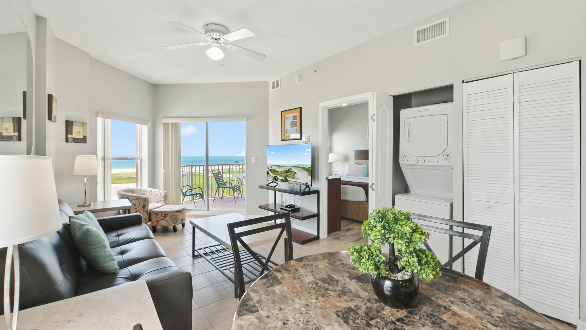 Surf Beach Room 601 Living Room with Washer and Dryer