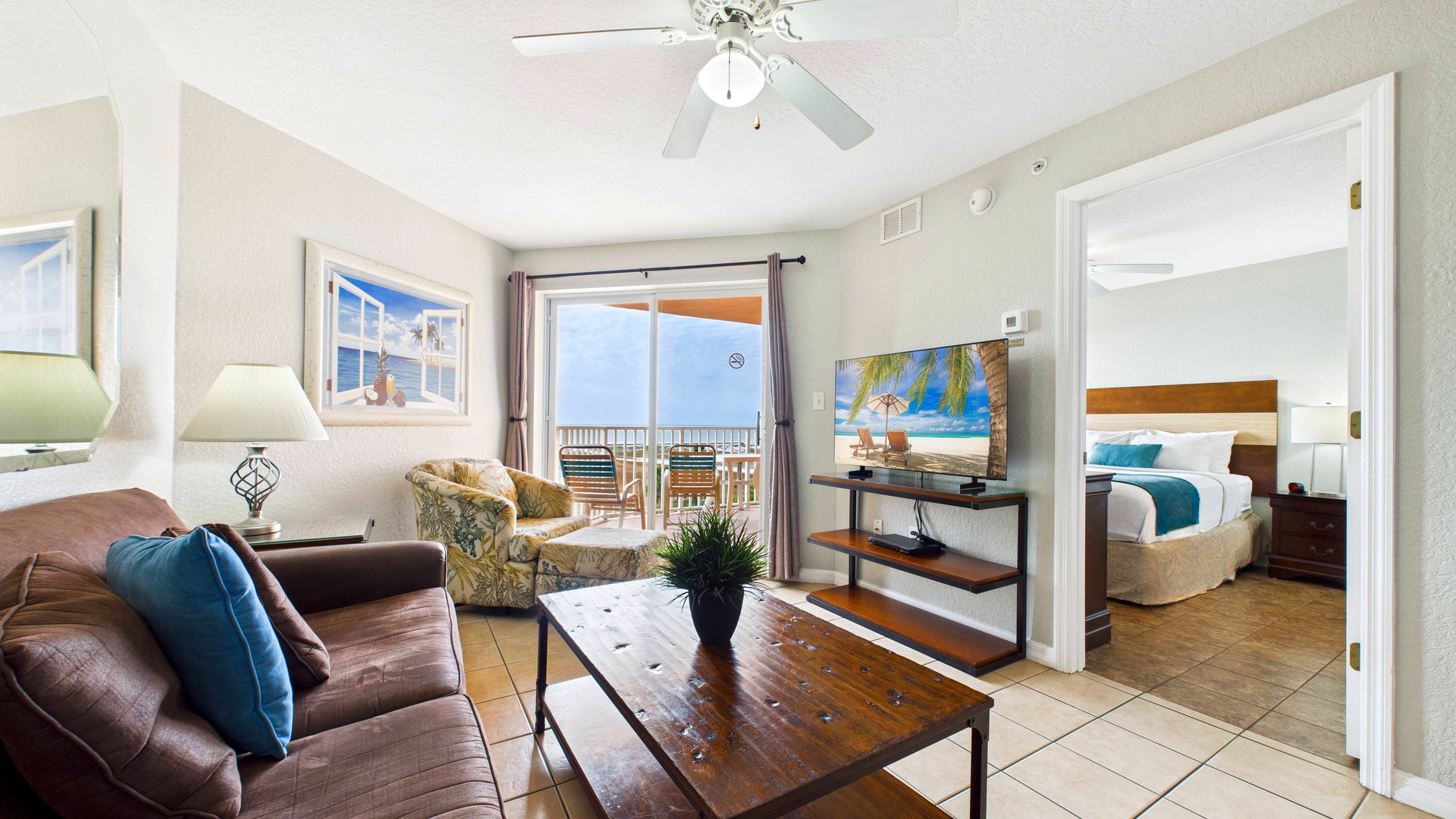Surf Beach Room 503 Living Room