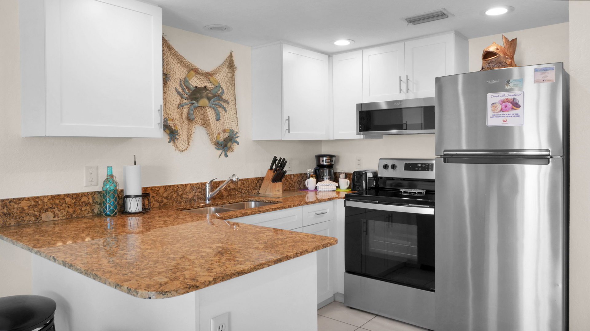 South Beach Room 307 Kitchen