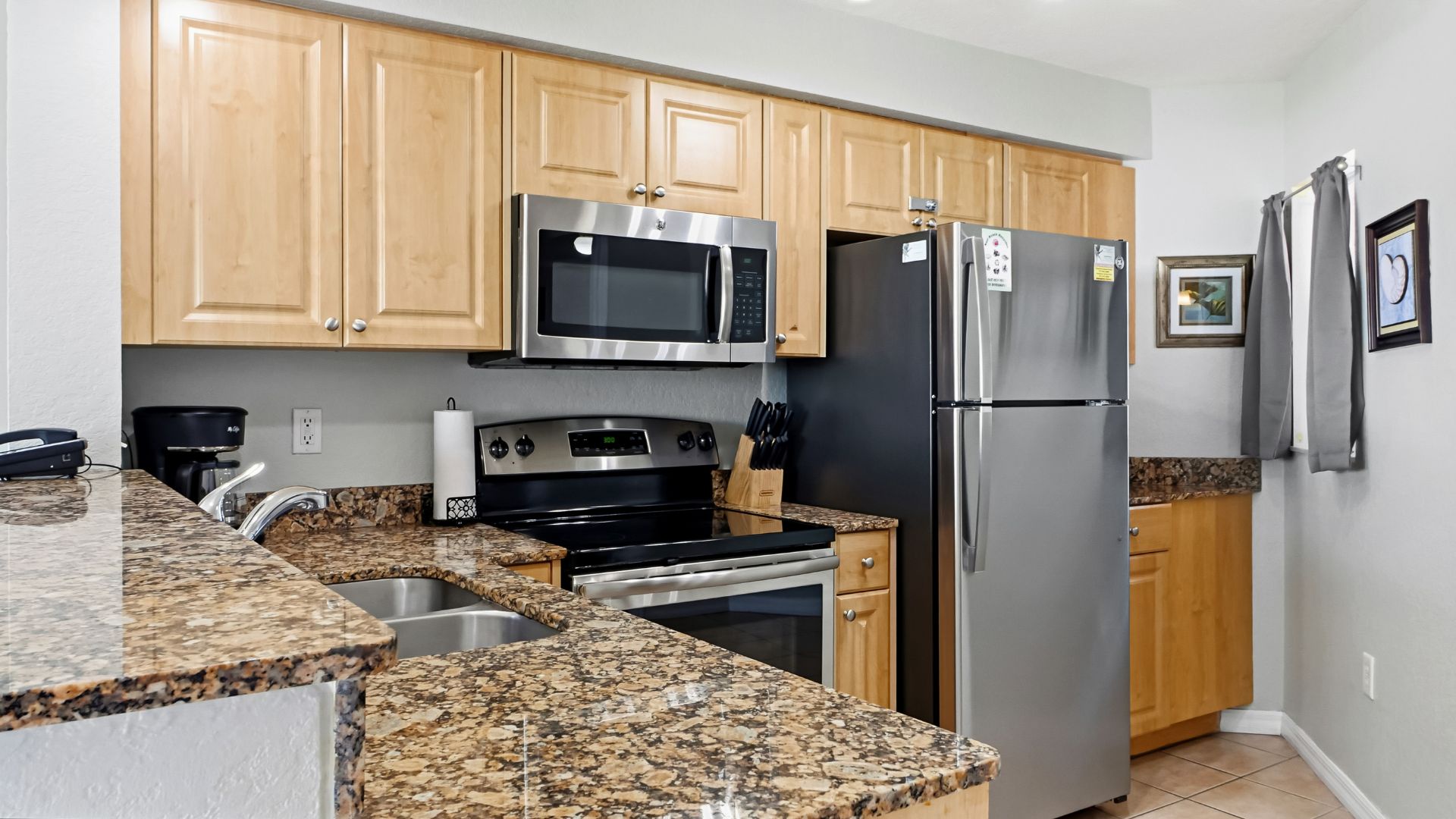 Surf Beach Room 406 Kitchen