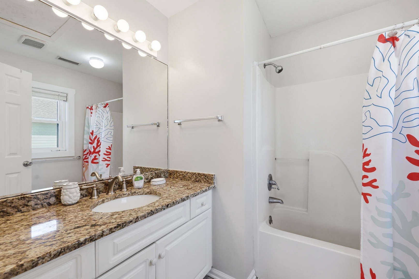 47-web-or-mls-6404 Ocean Dr East 087