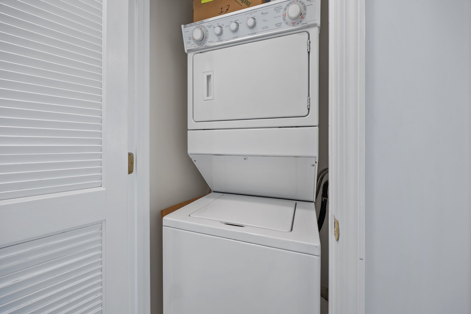 Your personal in-unit laundry makes packing light a breeze—fresh clothes whenever you need them during your stay.