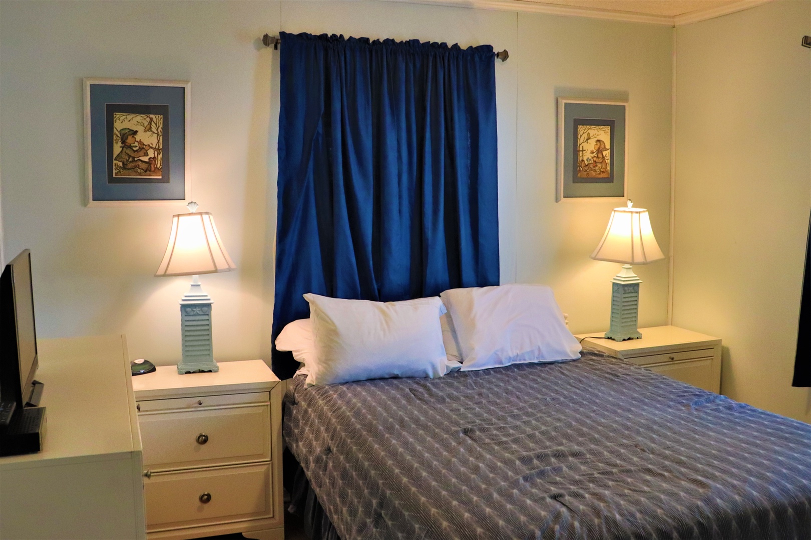 Sink into crisp linens and soft pillows as warm lamplight creates the perfect atmosphere for your restful retreat.