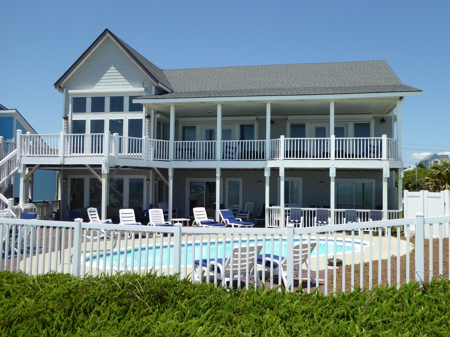 Horn's Haven exterior