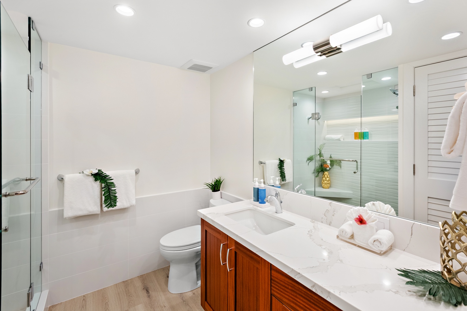 Spa-inspired luxury in every detail. A beautifully designed bathroom featuring modern finishes, elegant touches, and a serene space to refresh and unwind in comfort.