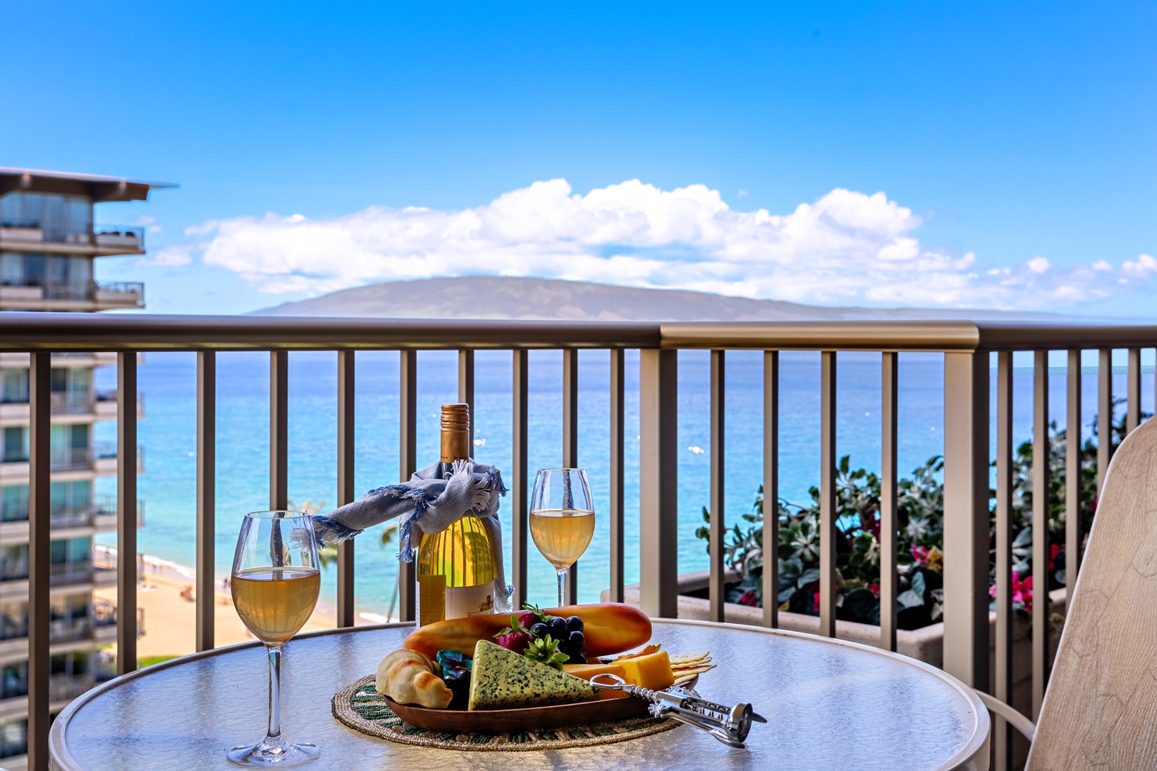 Relax in your private outdoor balcony seating and take in the beauty of Kaʻanapali