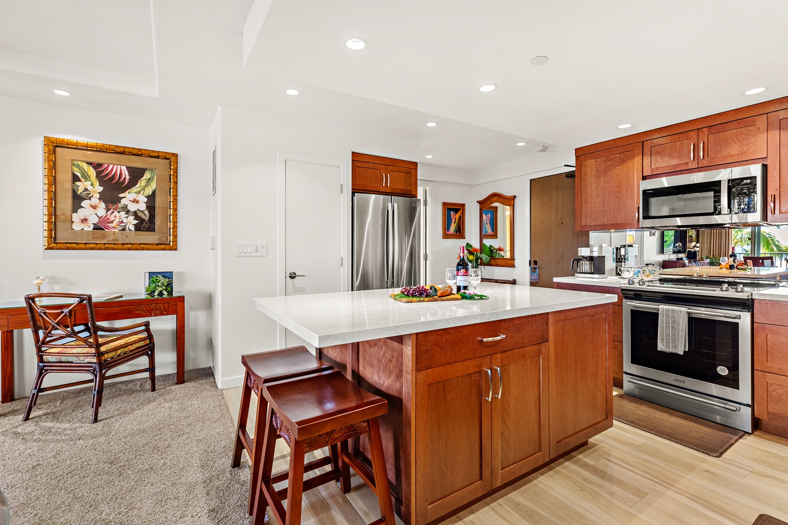 Fully equipped kitchen with a generous breakfast bar, comfortable seating, and modern appliances. Ideal for casual dining or enjoying your morning coffee before a day in paradise.