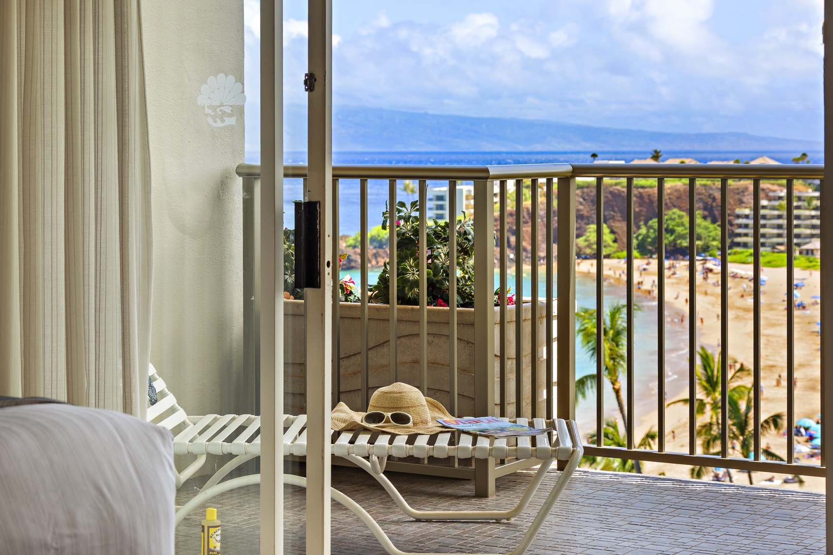 Step onto your private balcony and soak in the stunning ocean views, where the beach stretches out below and the horizon invites you to unwind. Pull up a lounger and let the tropical breeze sweep over you.