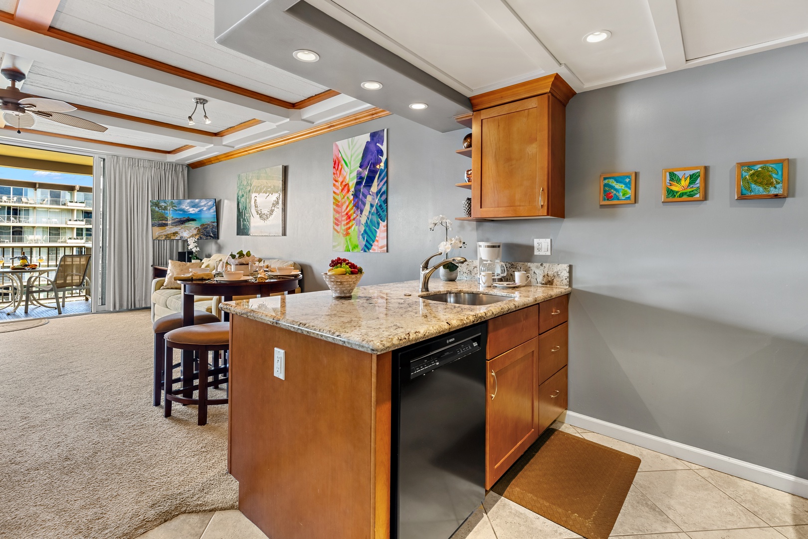 Cook, dine, and connect in a fully equipped kitchen with a welcoming dining area. Perfect for everything from quick island breakfasts to cozy dinners at home.