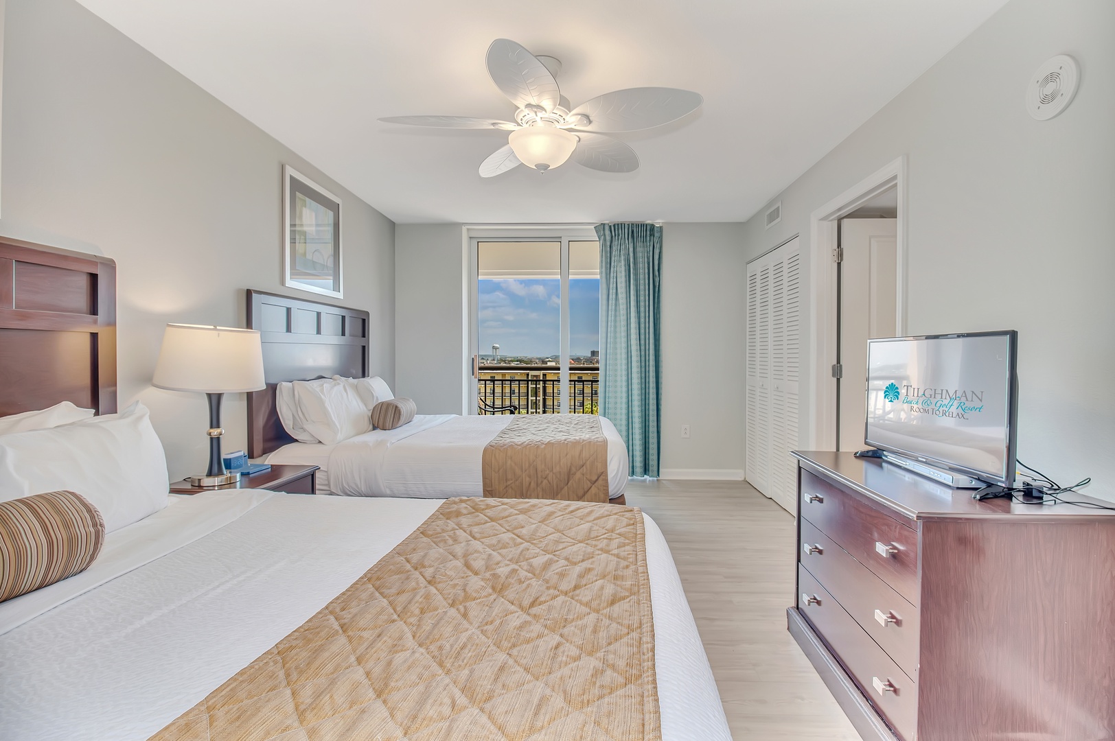 Double Queen Bedroom