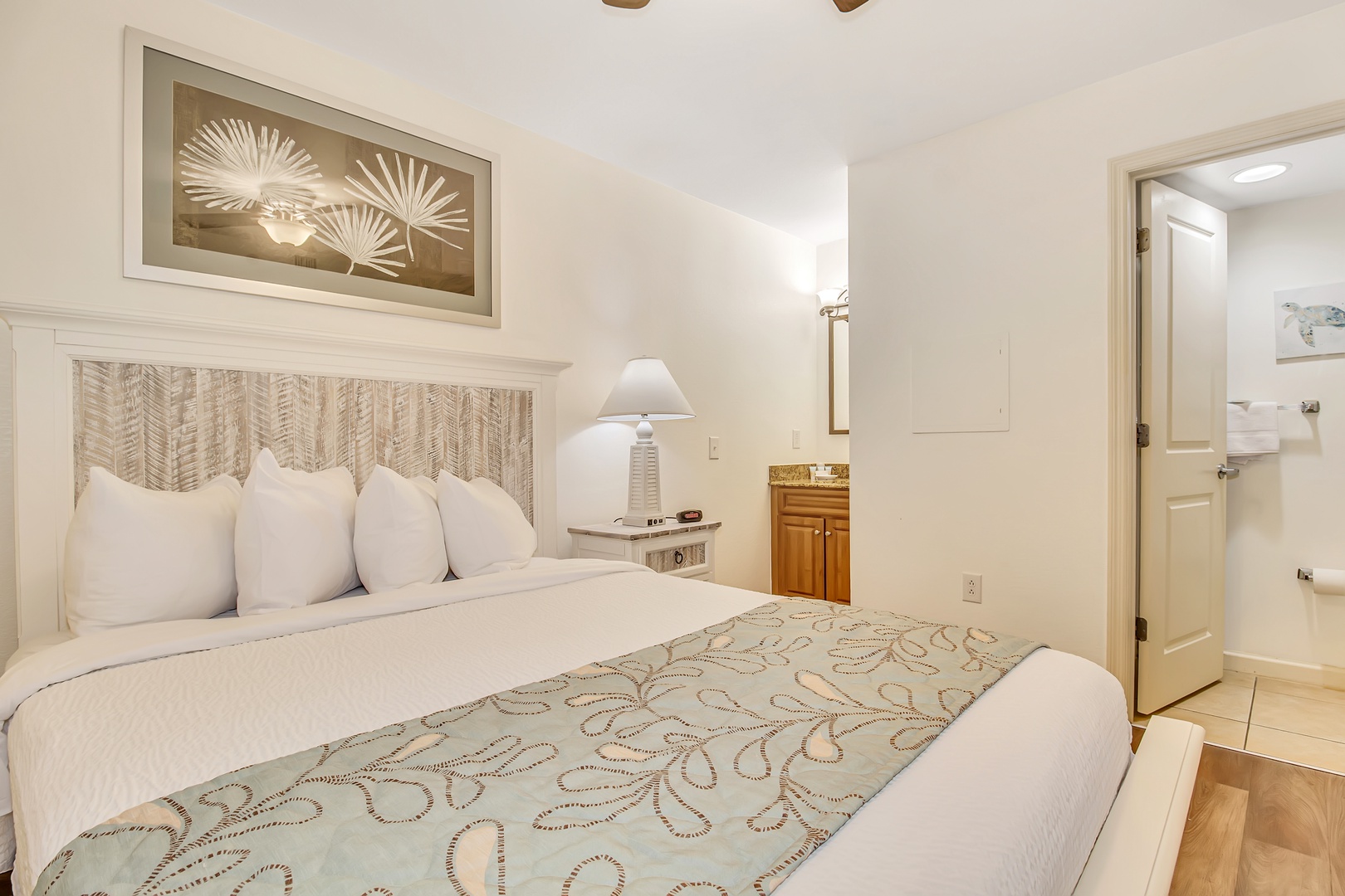 Single Queen Bedroom Bed