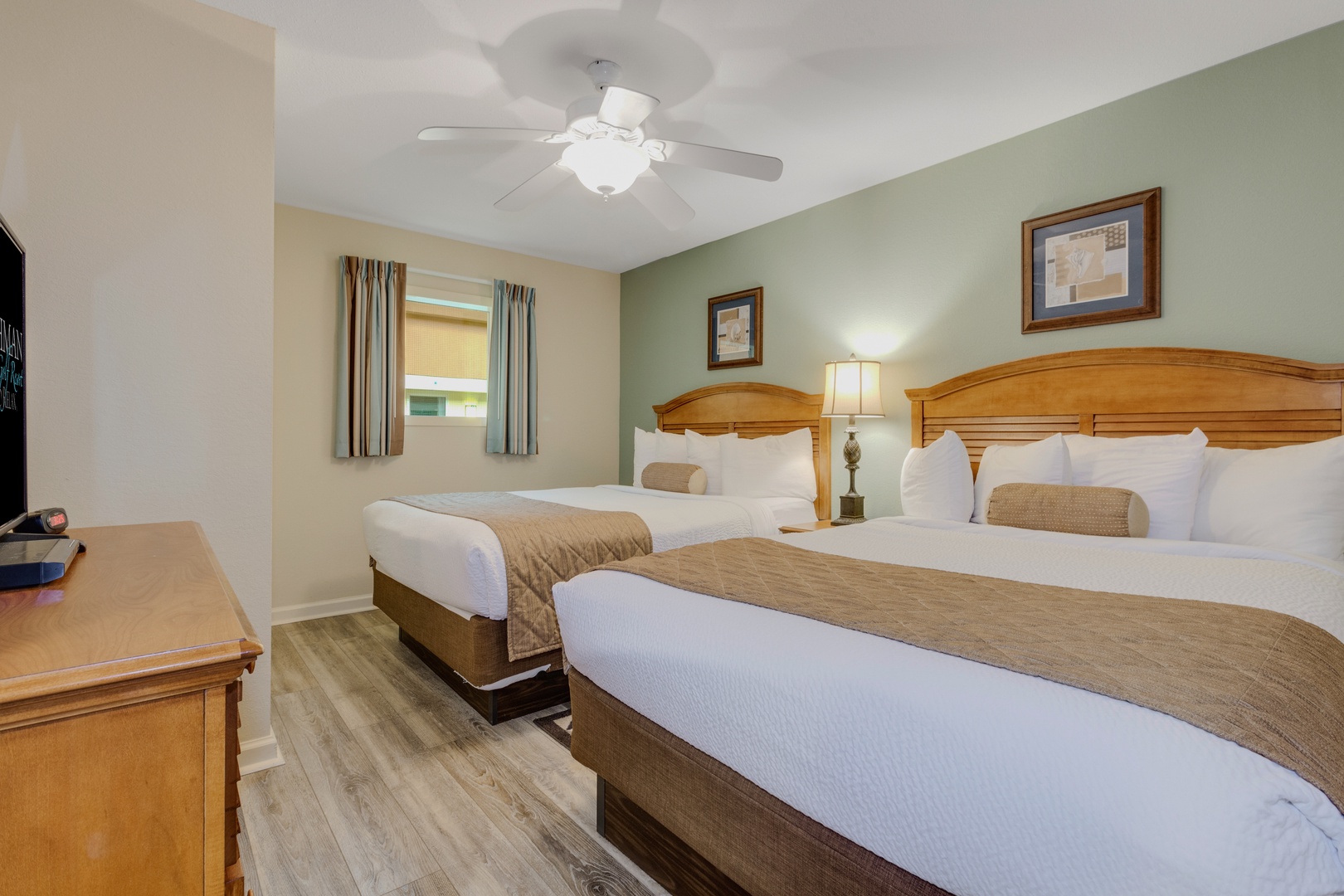 Double Queen Bedroom