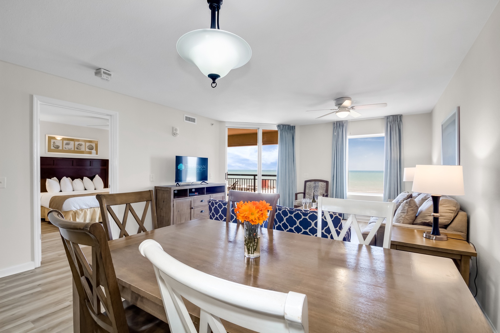 Dining Area with view