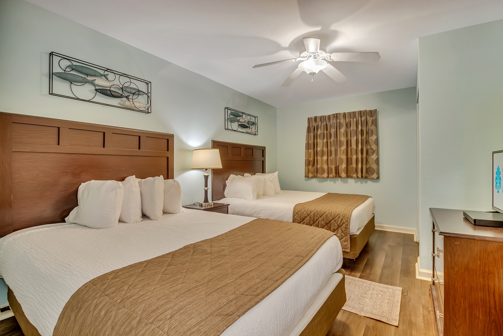 Double Queen Guest Bedroom