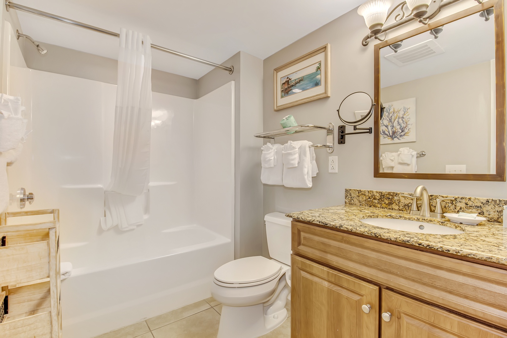 Guest/Hallway Bathroom