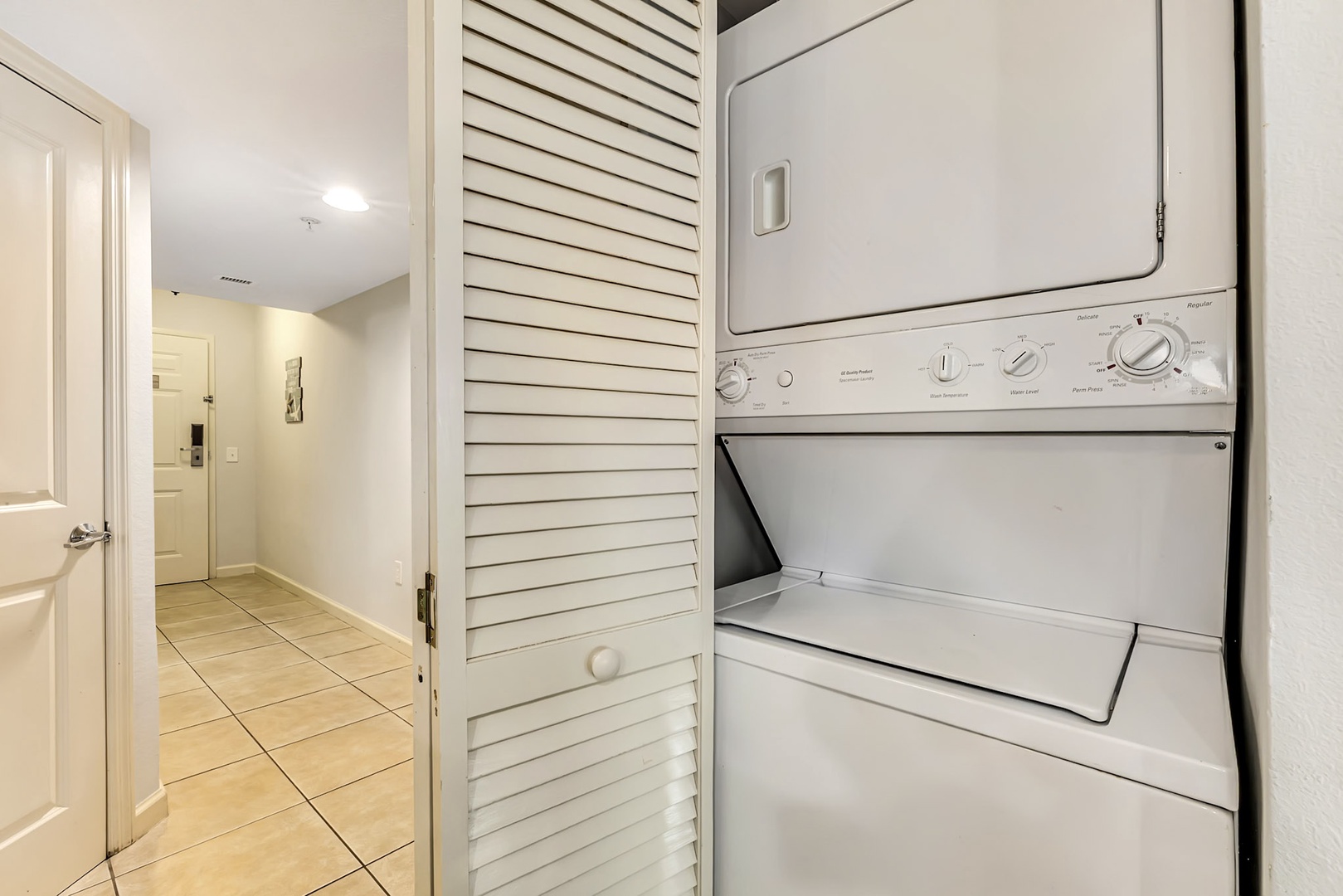 In-unit washer and dryer keep your vacation wardrobe fresh and ready. Enjoy the convenience of handling laundry at your own pace without leaving the comfort of your rental.