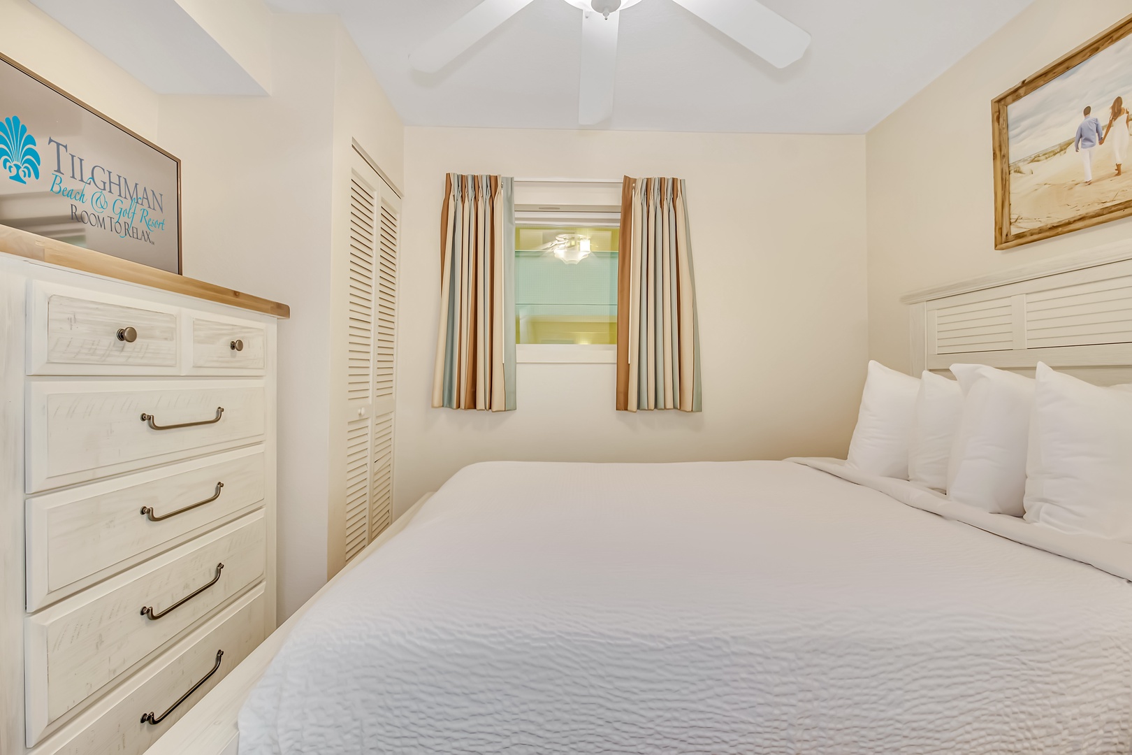 Single Queen Bedroom TV