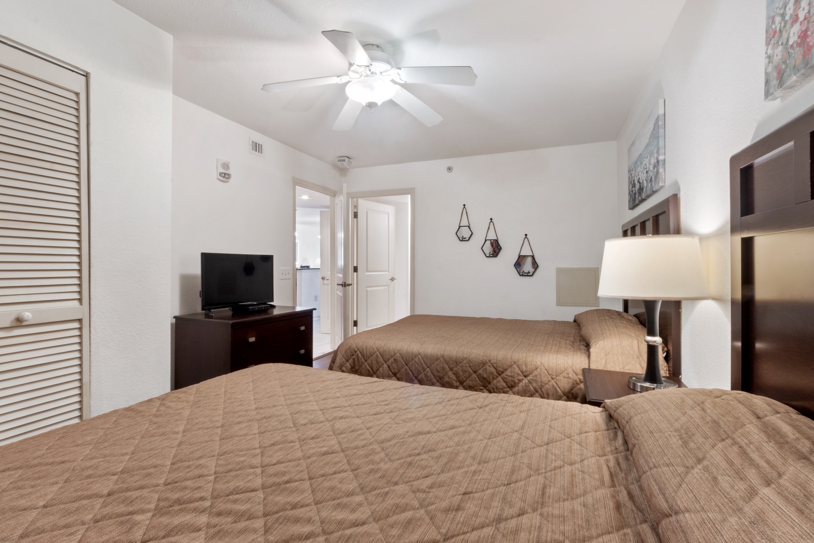 Double Queen Bedroom