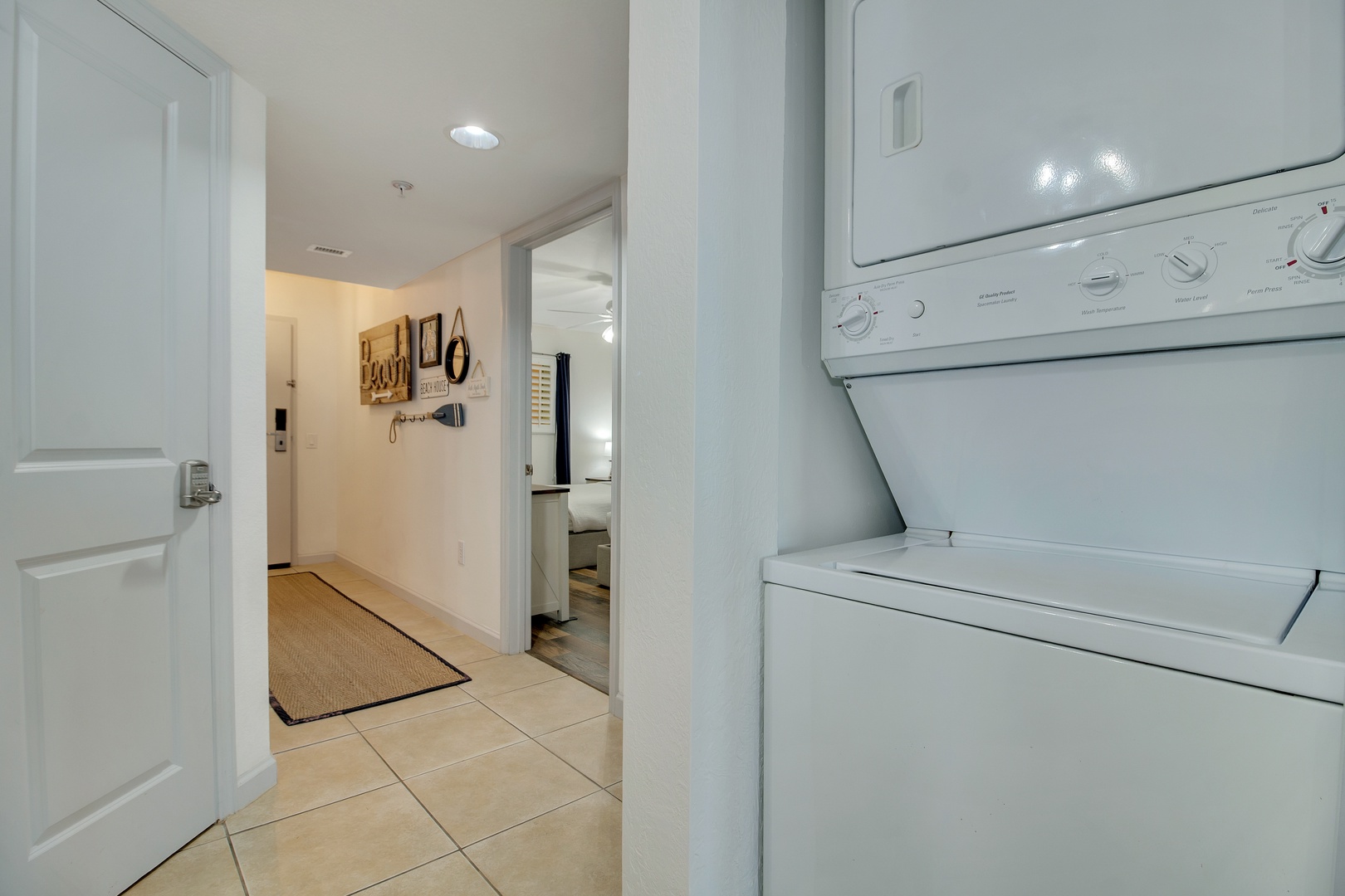 Your in-unit washer and dryer make packing light a breeze, letting you stay fresh throughout your entire getaway.
