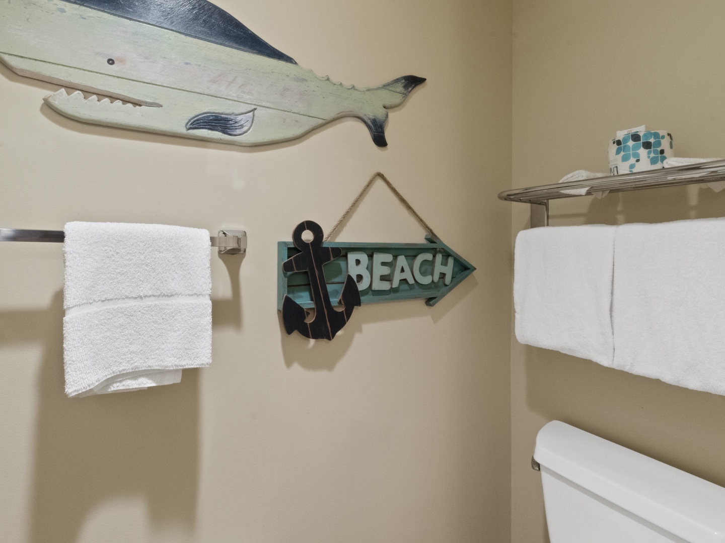 Single queen Bathroom