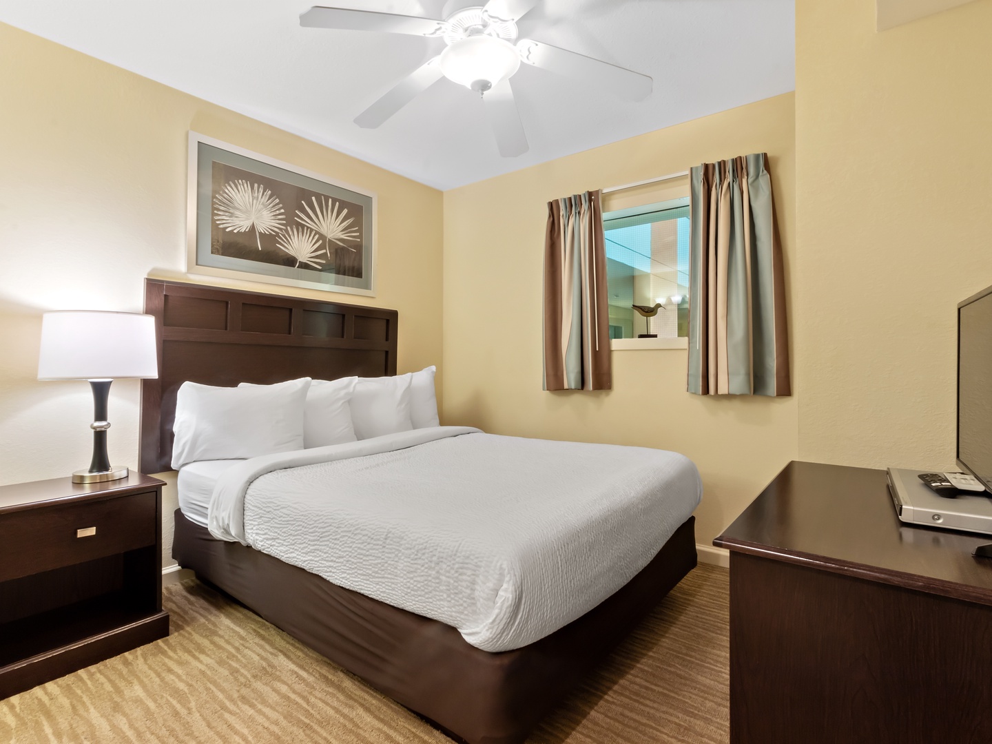 Single Queen Bathroom