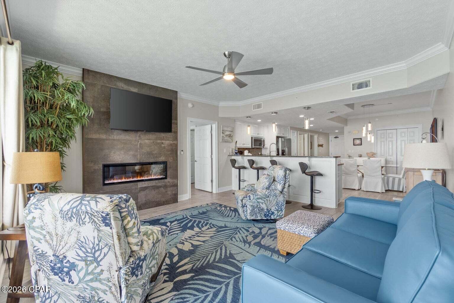1811 LivingRoom