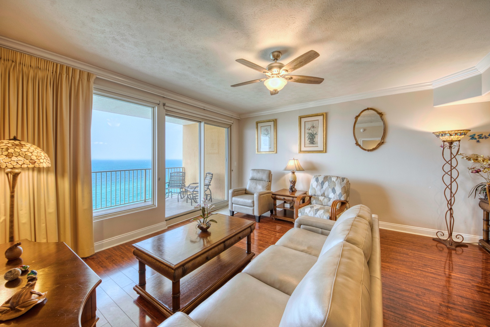 Treasure Island room 1502–2