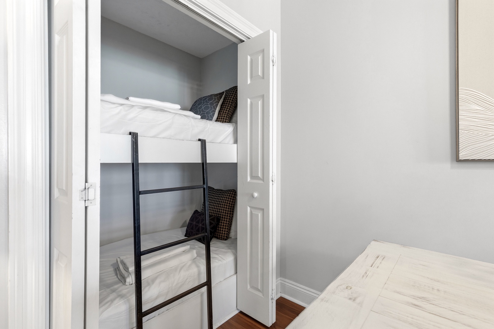 Your kids will love this cozy bunk bed nook, perfect for adventure-filled nights and sweet dreams.