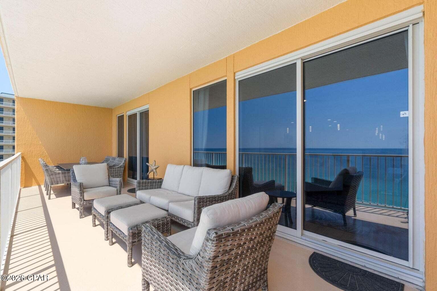 1811 Balcony2