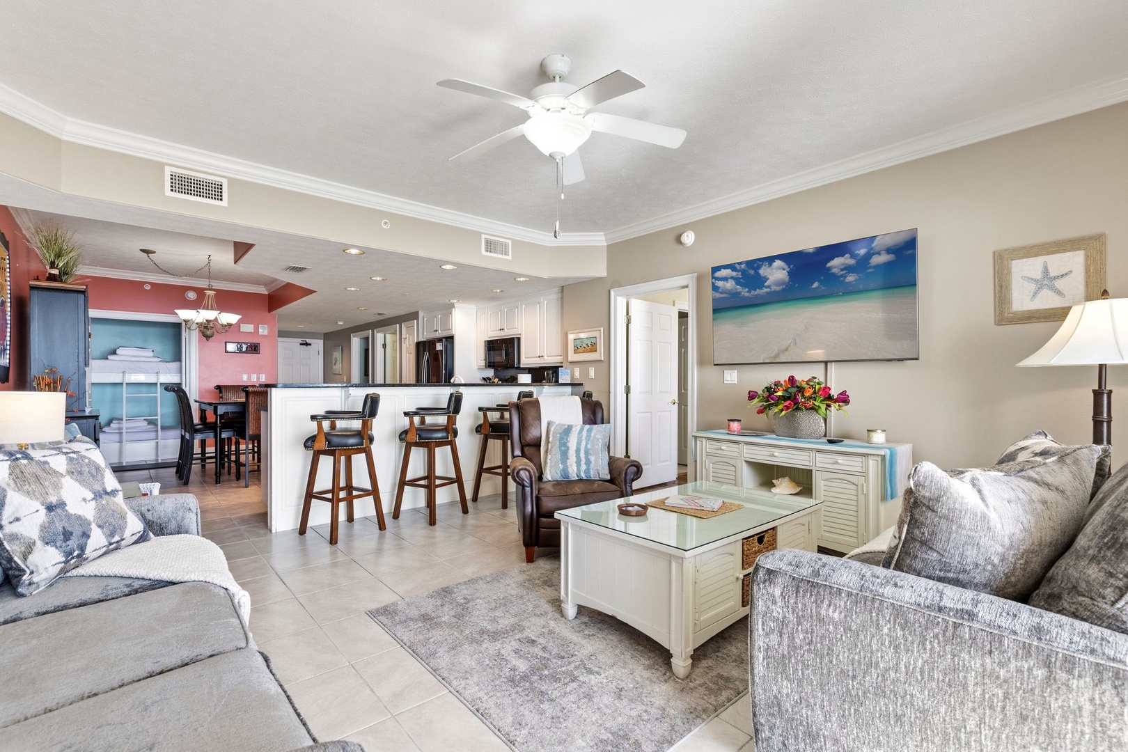 5004 Thomas Dr, Panama City Beach, FL 32408, USA 2210 20