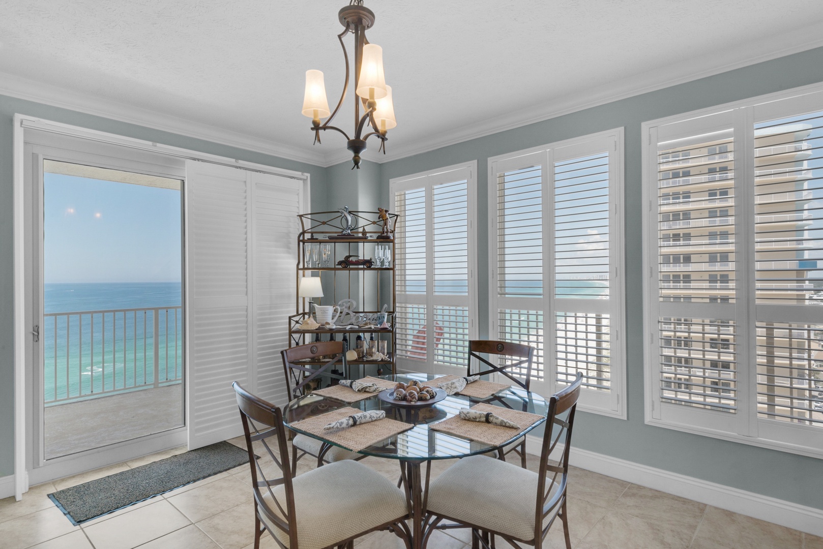 TreasureIsland_1712_20220531_045