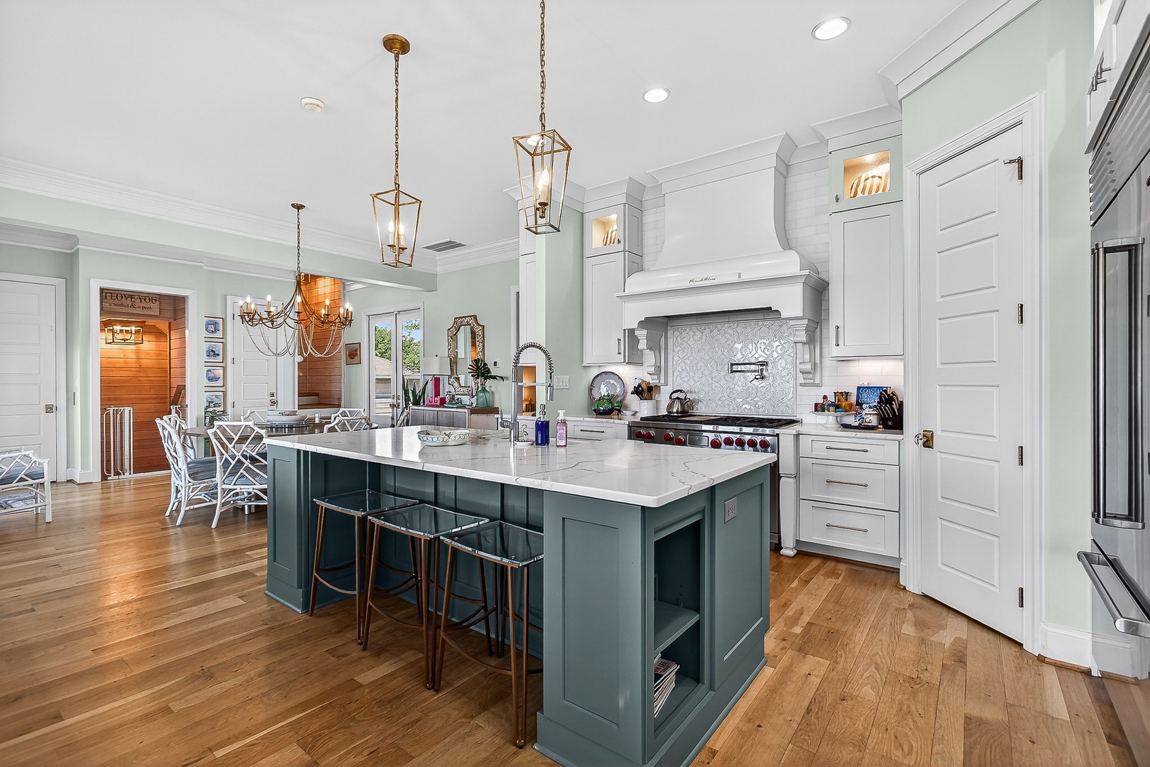 Kitchen island