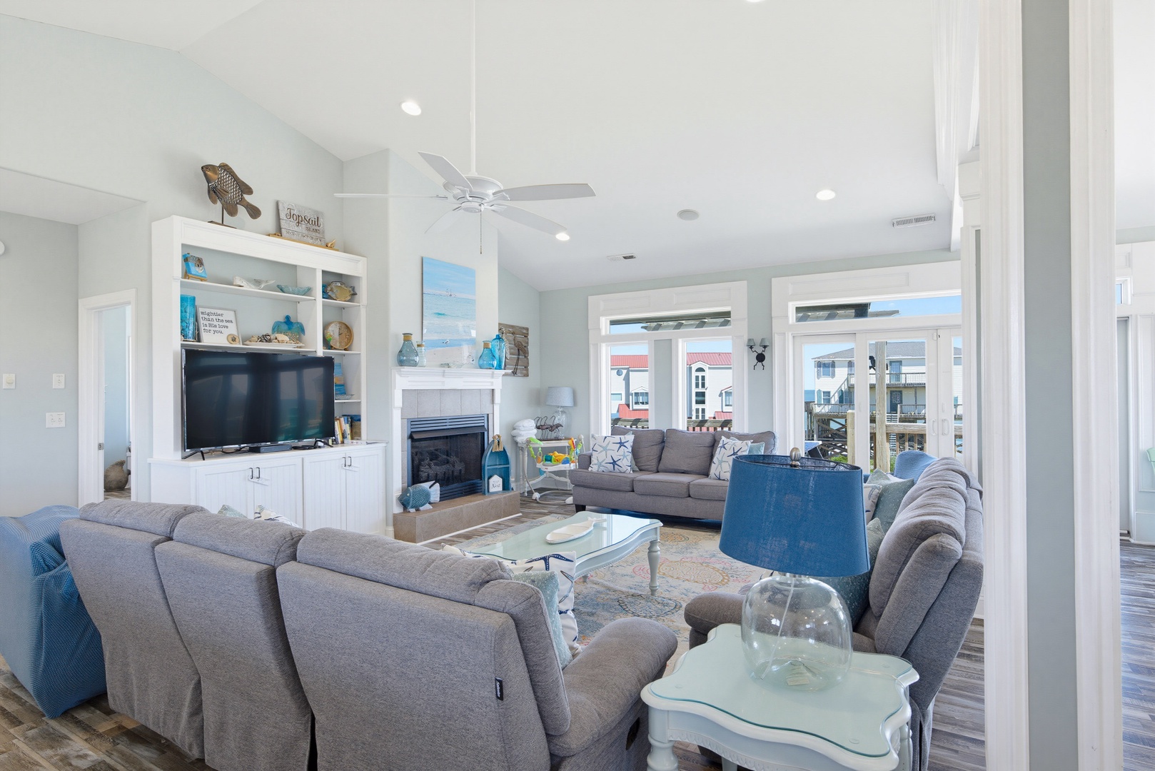 Living And Dining