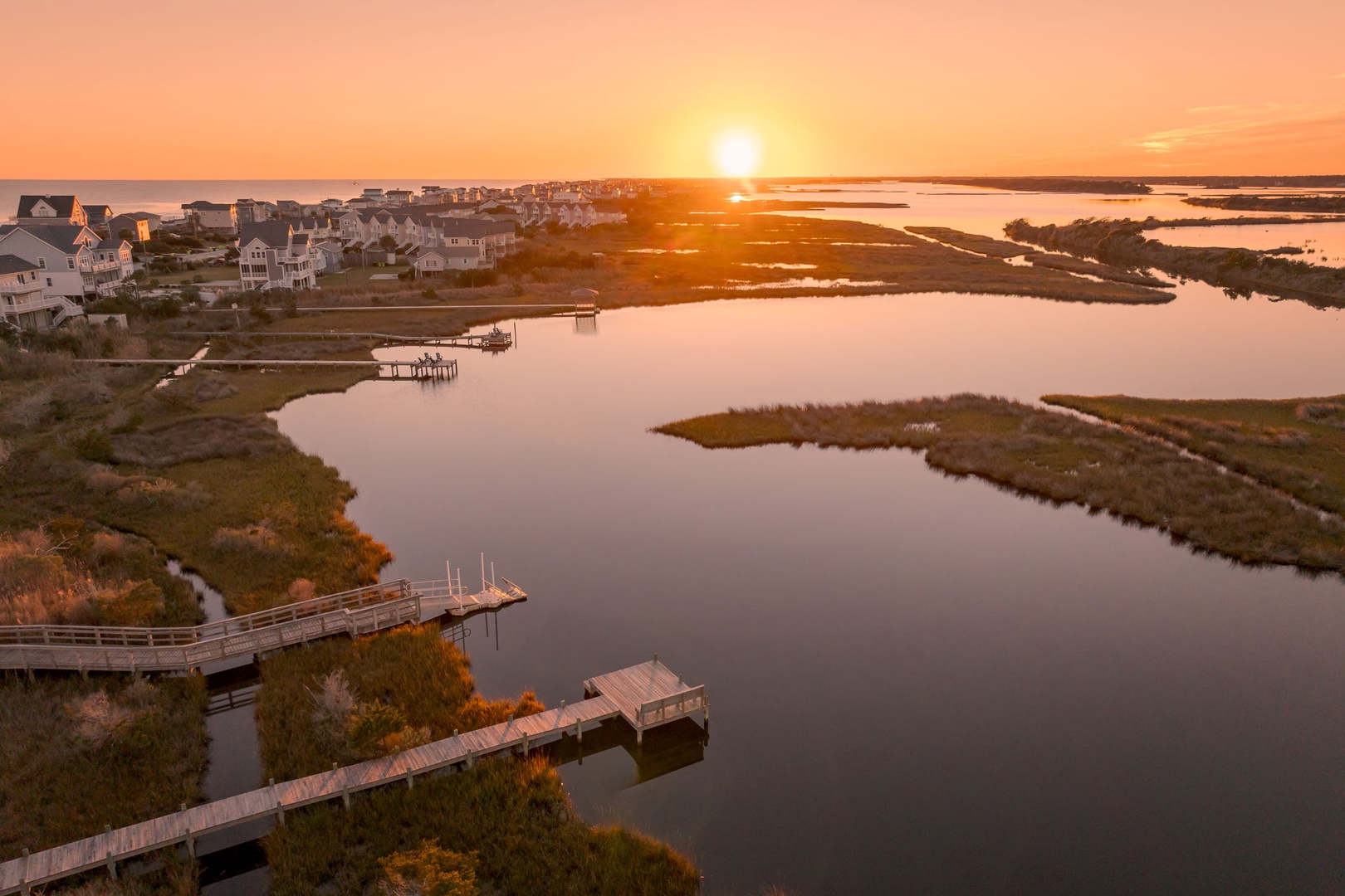 3627 Island Drive sales-listing photo 55