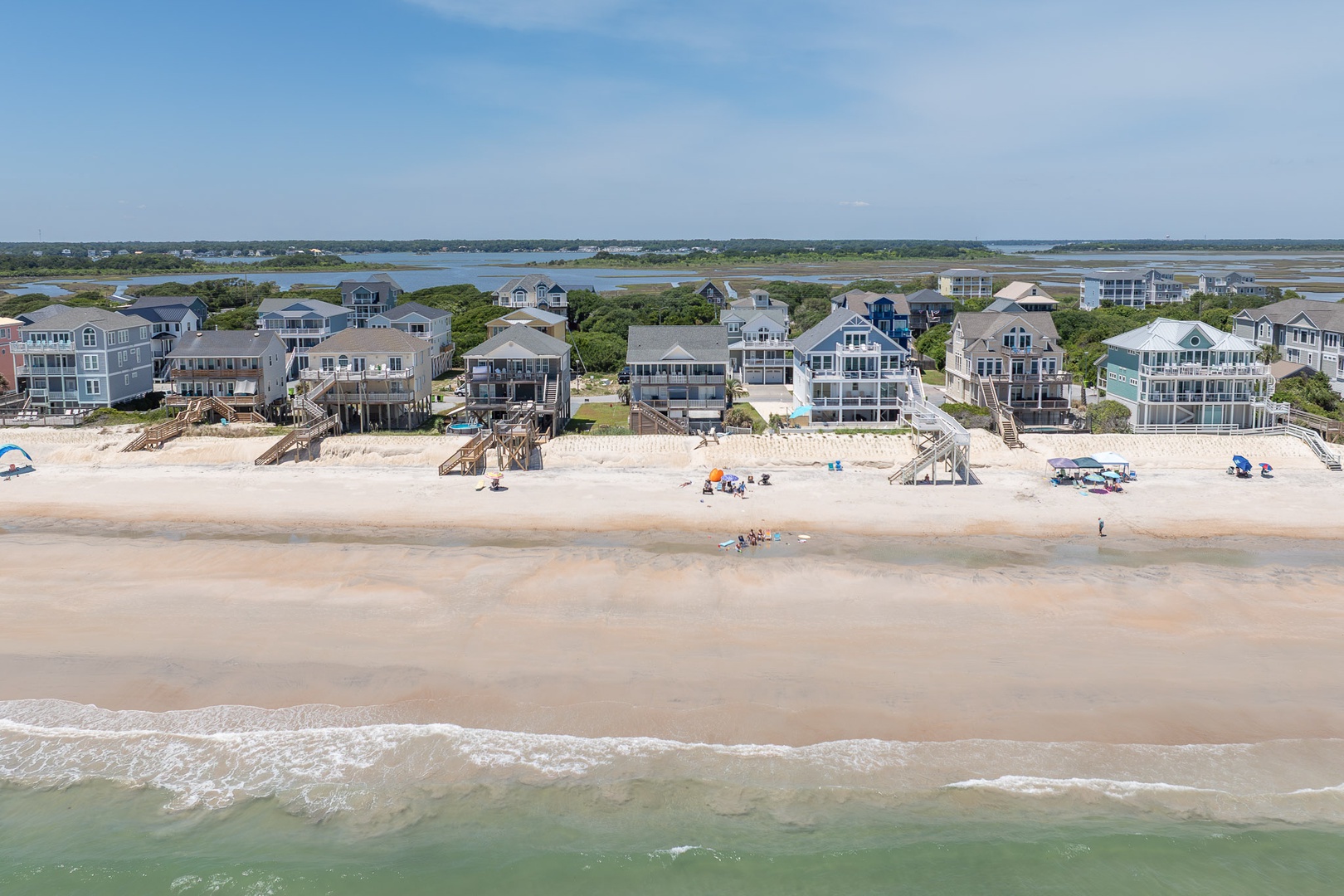 Beachfront House Wide