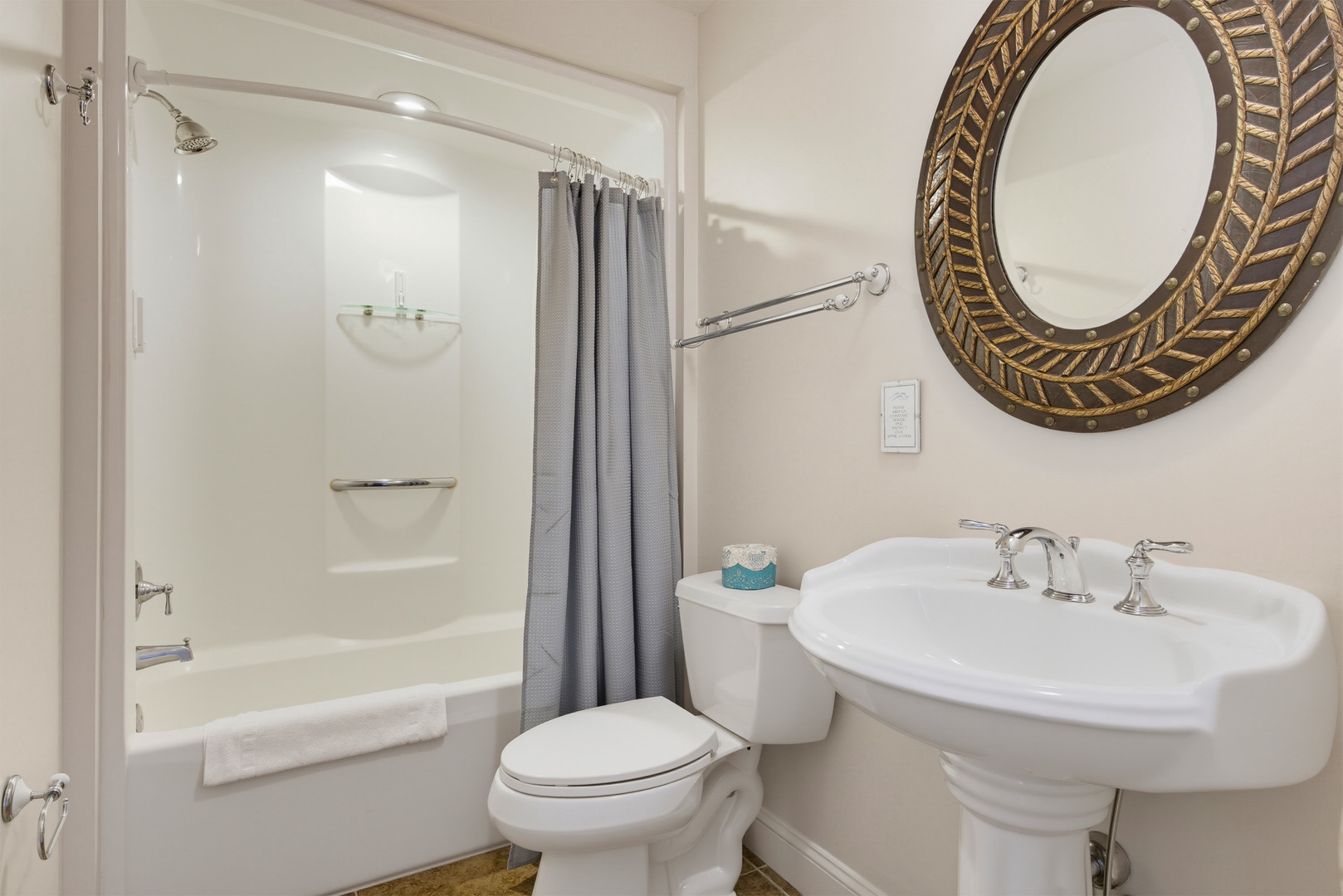 Ground Full Bathroom