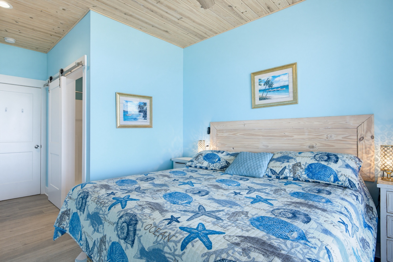 Blue starfish bedroom