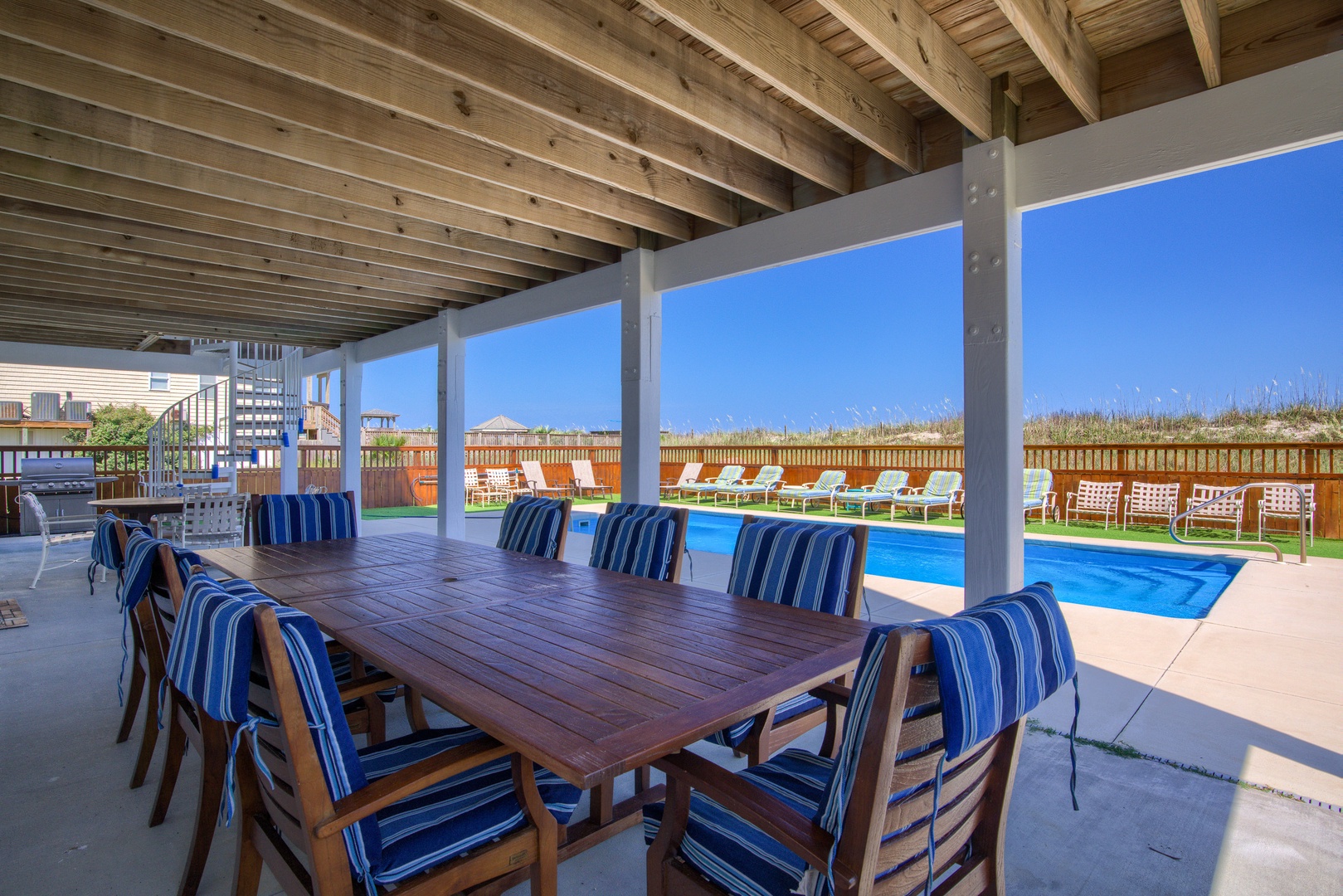 Covered pool dining