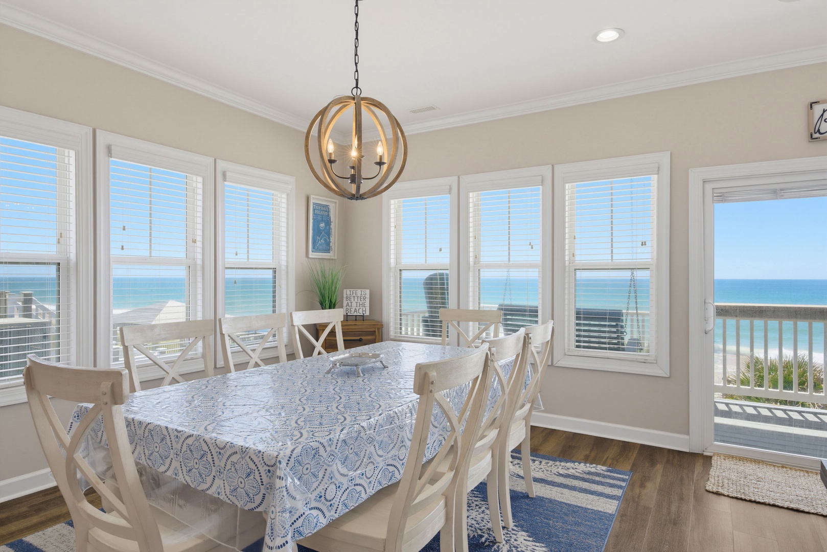 Oceanfront Dining