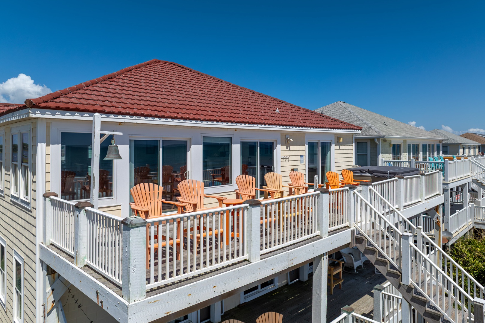 Oceanfront Upper Deck
