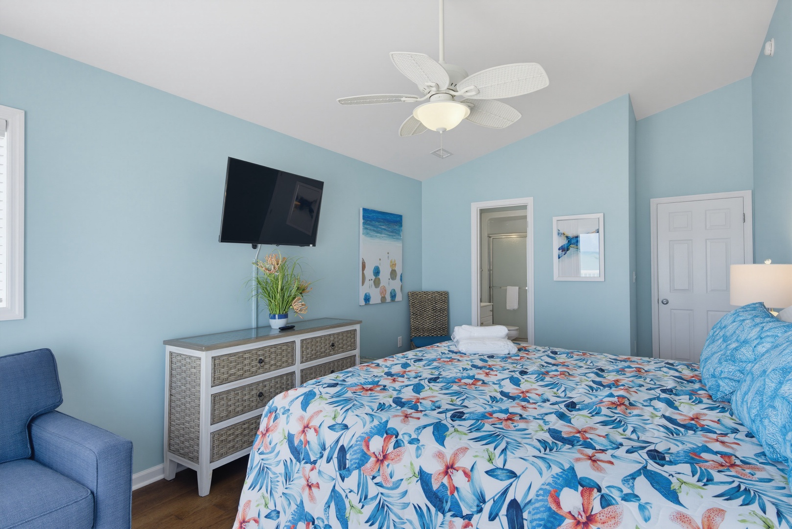 Bedroom 6 TV