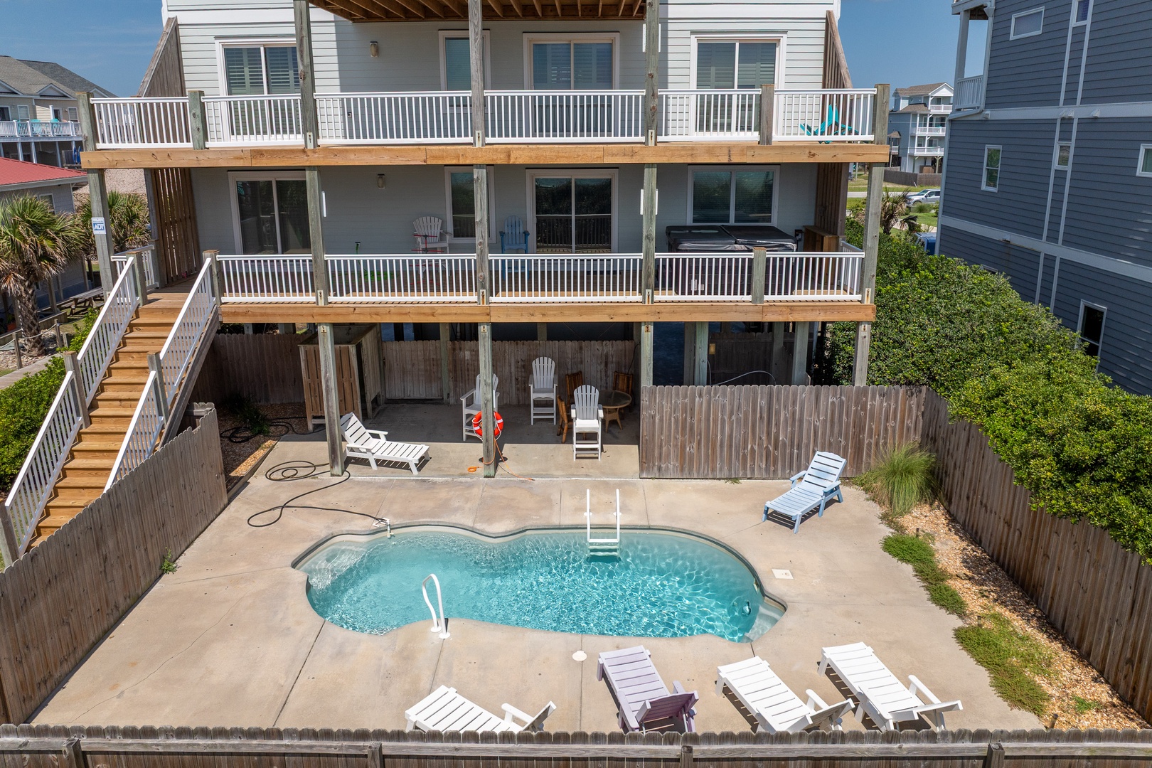 Private Pool Deck