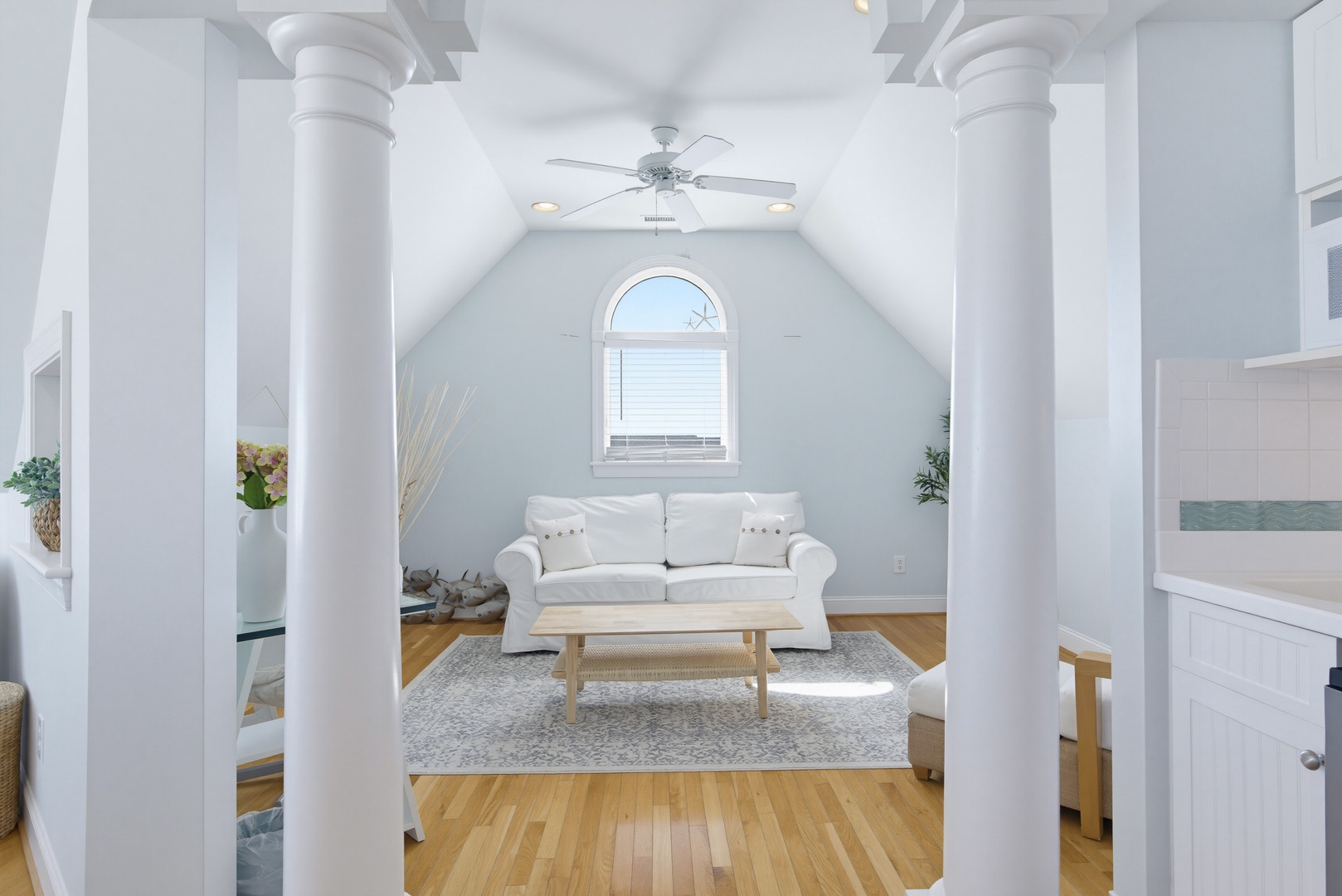 Upper Sitting Area